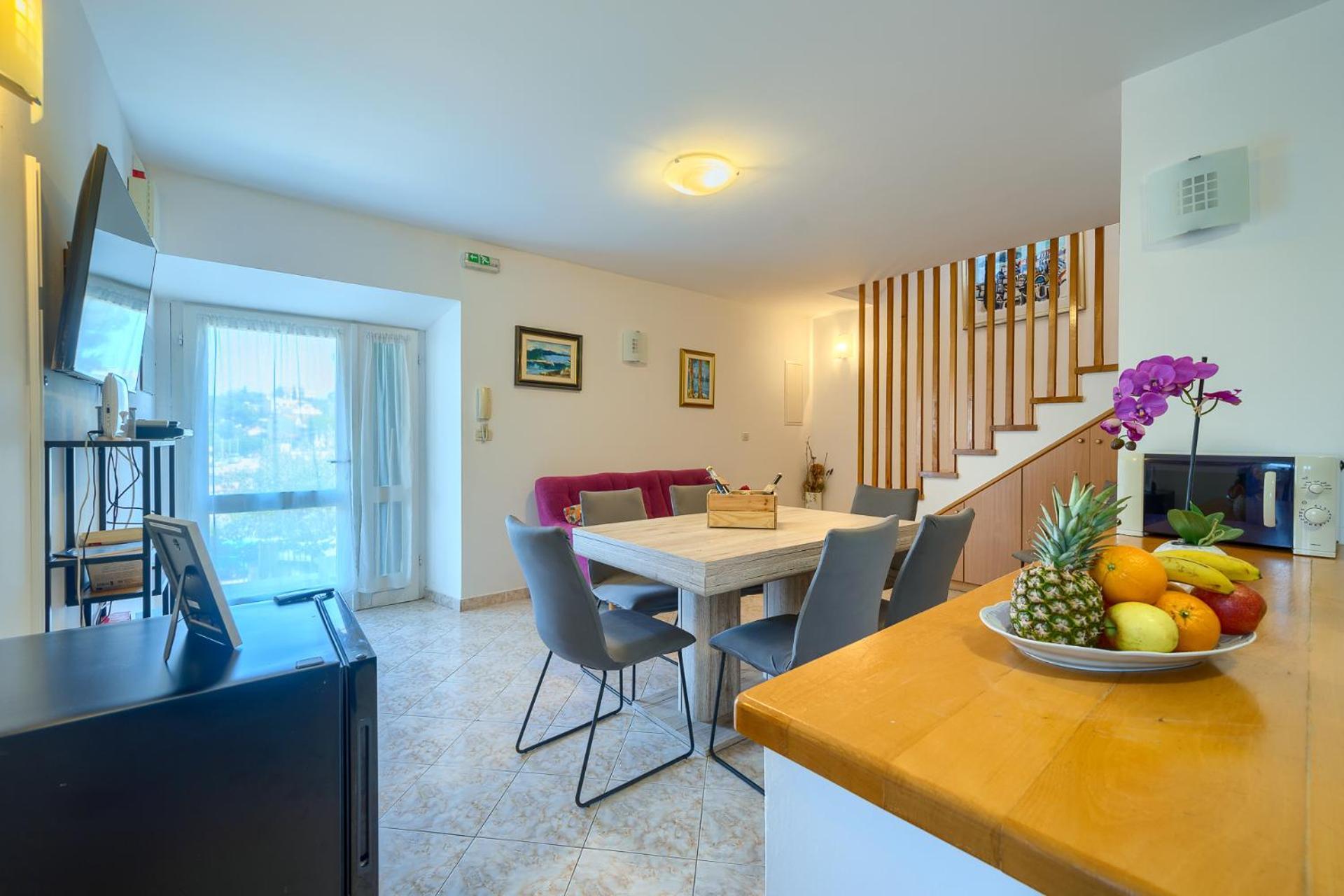 Villa Bonaca Perfect Location For A Holiday With Friends Or Family, Heated Pool Sumartin Luaran gambar