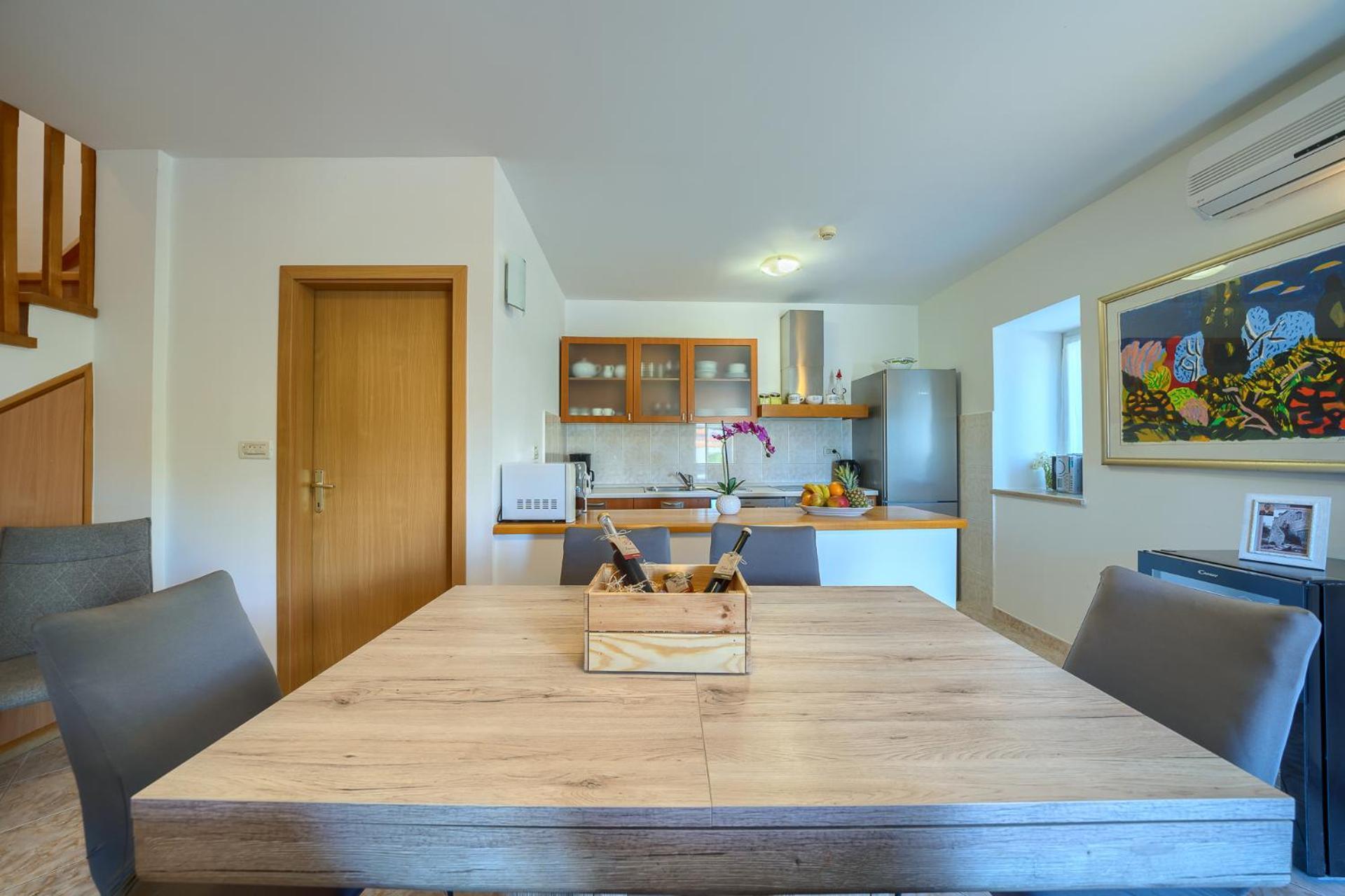 Villa Bonaca Perfect Location For A Holiday With Friends Or Family, Heated Pool Sumartin Luaran gambar