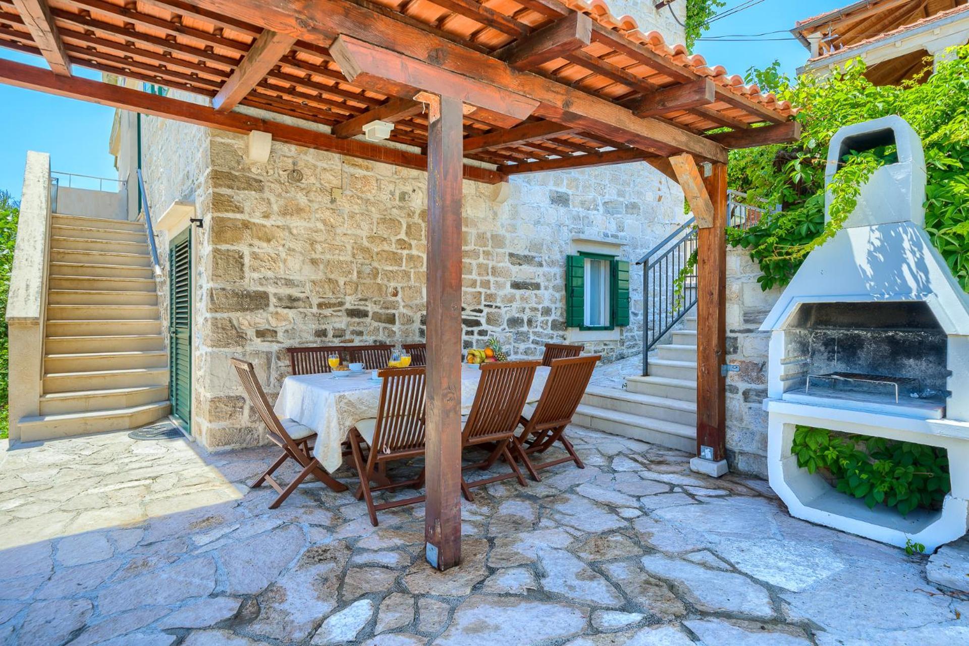 Villa Bonaca Perfect Location For A Holiday With Friends Or Family, Heated Pool Sumartin Luaran gambar